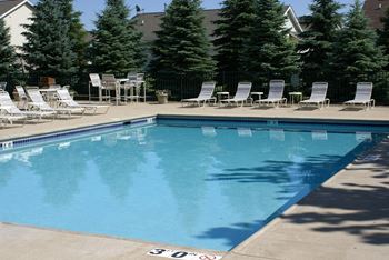Pembrook Place Apartments - Heated Pool